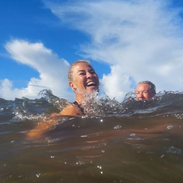 Trude Kuijt in zee
